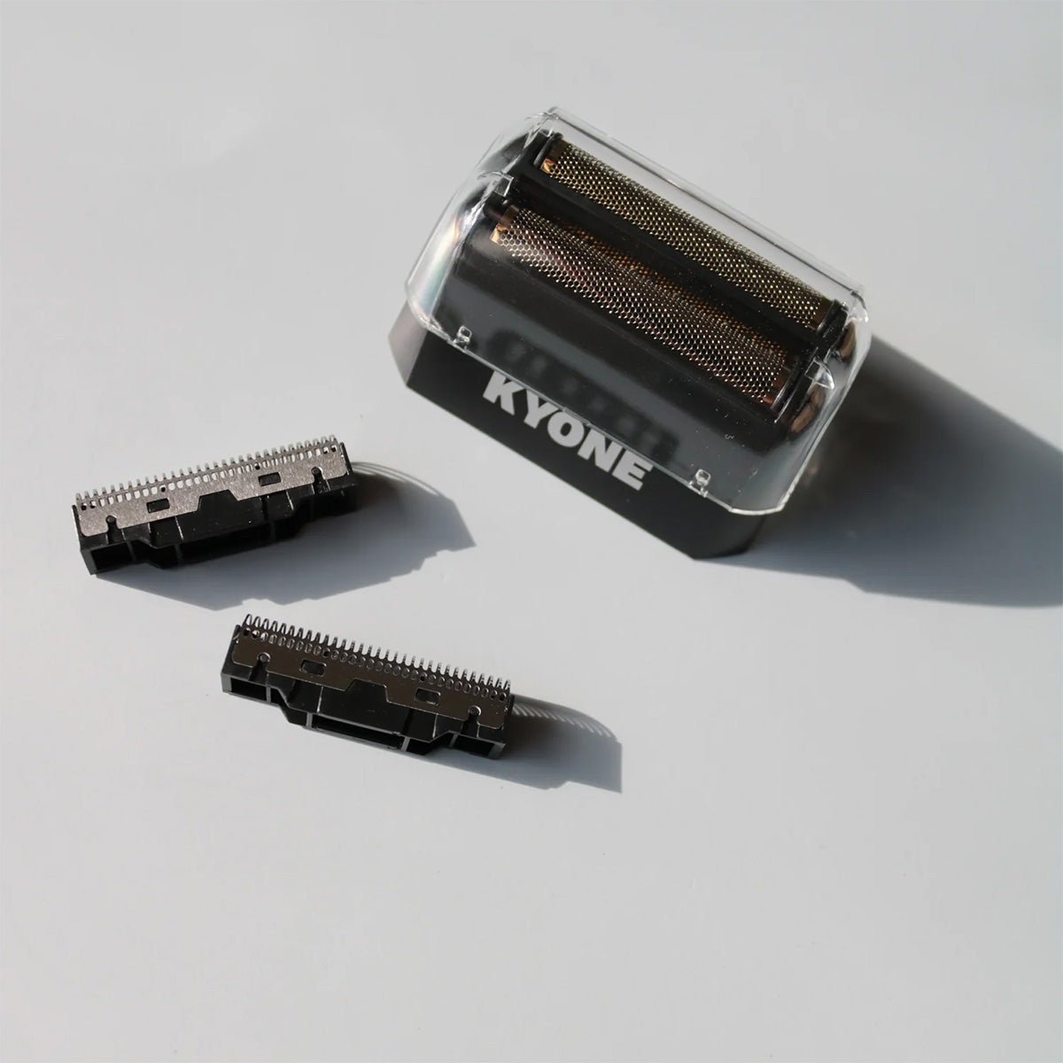 Kyone Grim Reaper II Dual Foil Shaver + gratis Grim Reaper I Single Foil Shaver - KOOS • alles voor de kapper - Kyone - Scheerapparaten